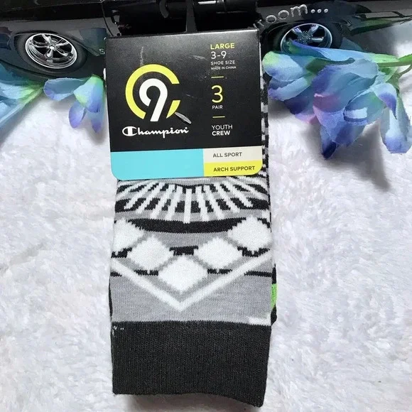 Champion C9 NWT 3 Pairs Crew Socks Kids L (3-9) - Picture 2 of 7